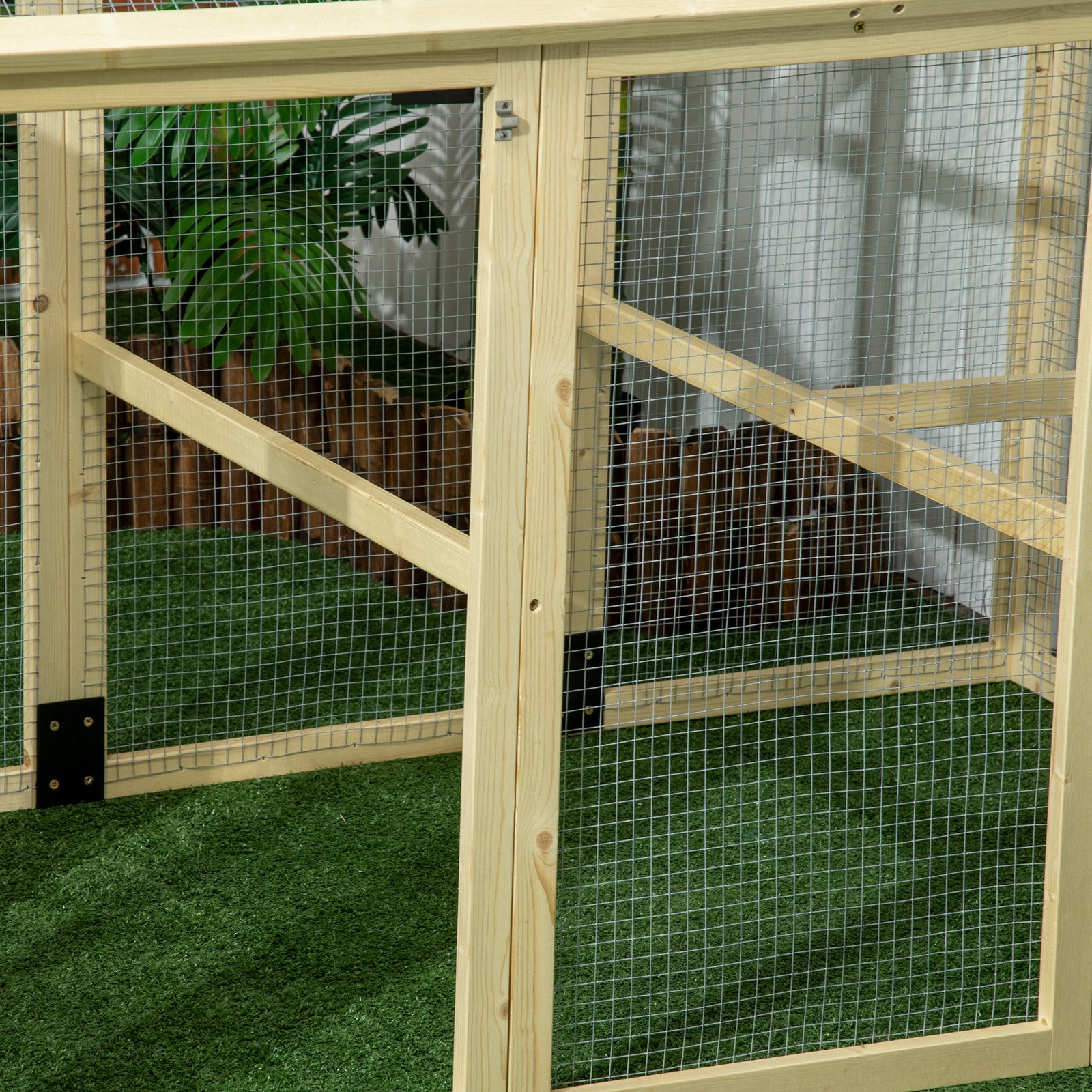 Large Chicken Run, Wooden Chicken coop, with Combinable Design - Natural Wood Finish - Image 8