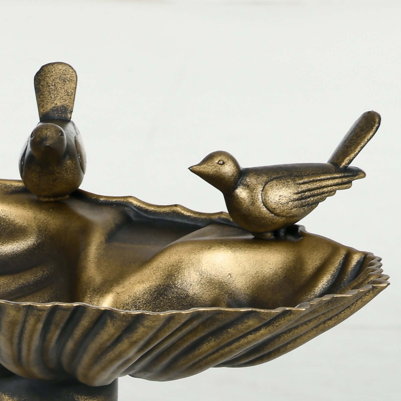81cm Tall Bird Bath with 2 Decorative Birds, Vintage Style Birdbath with Flower Planter Base, Bird Bath Bowl for Garden, Bronze Tone